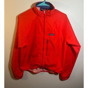 Patagonia Woman’s Medium Red Windbreaker Jacket – Lightweight Packable Active